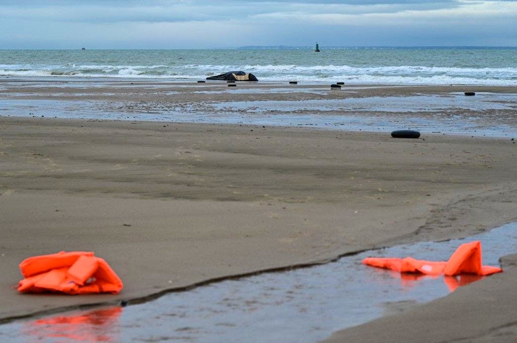 Décès d’un jeune migrant retrouvé sur une plage du Pas-de-Calais, alors que les traversées vers la Grande-Bretagne se poursuivent