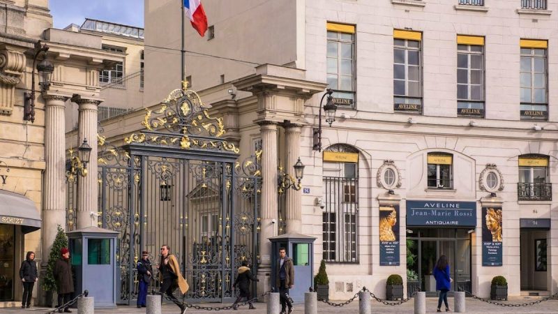 Tentative de suicide en plein cœur de Paris à proximité du Ministère de l’Intérieur