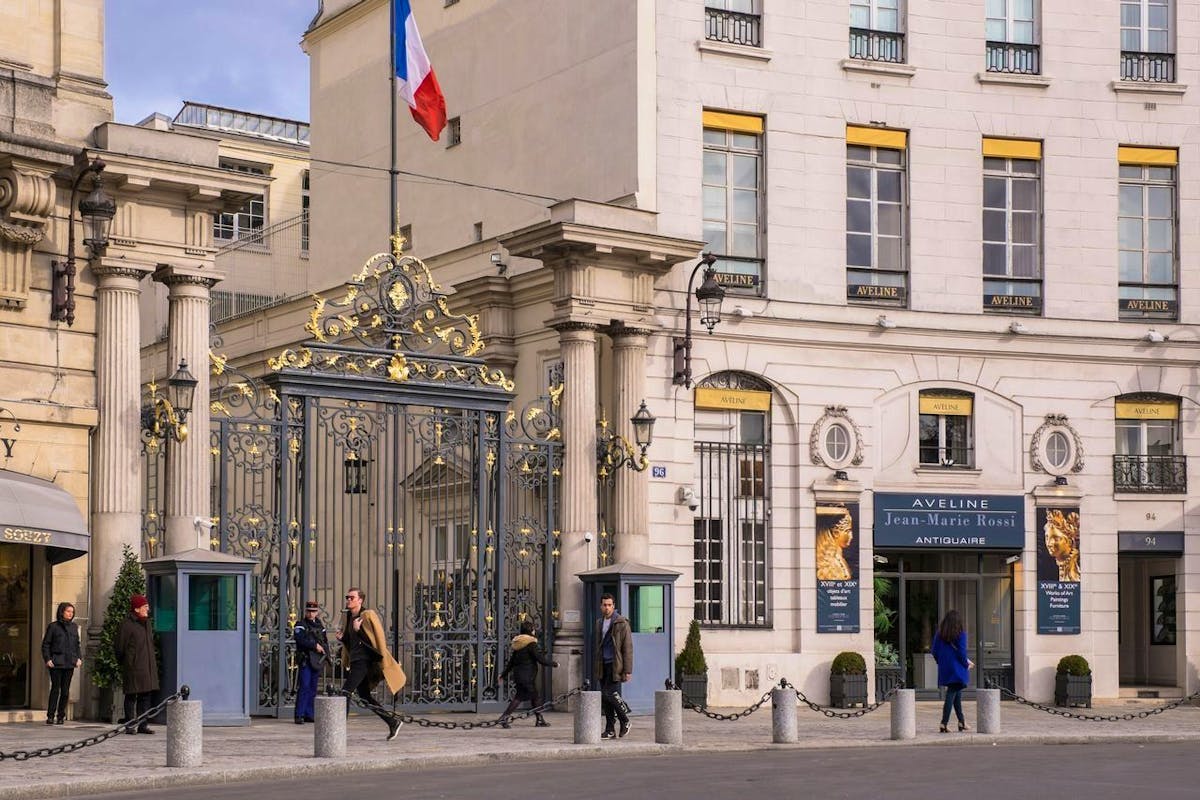Tentative de suicide en plein cœur de Paris à proximité du Ministère de l’Intérieur
