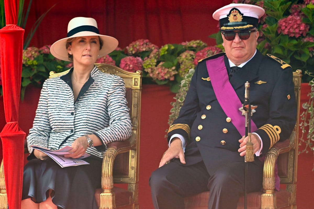Le prince Laurent confirme la paternité d’un fils issu d’une relation secrète