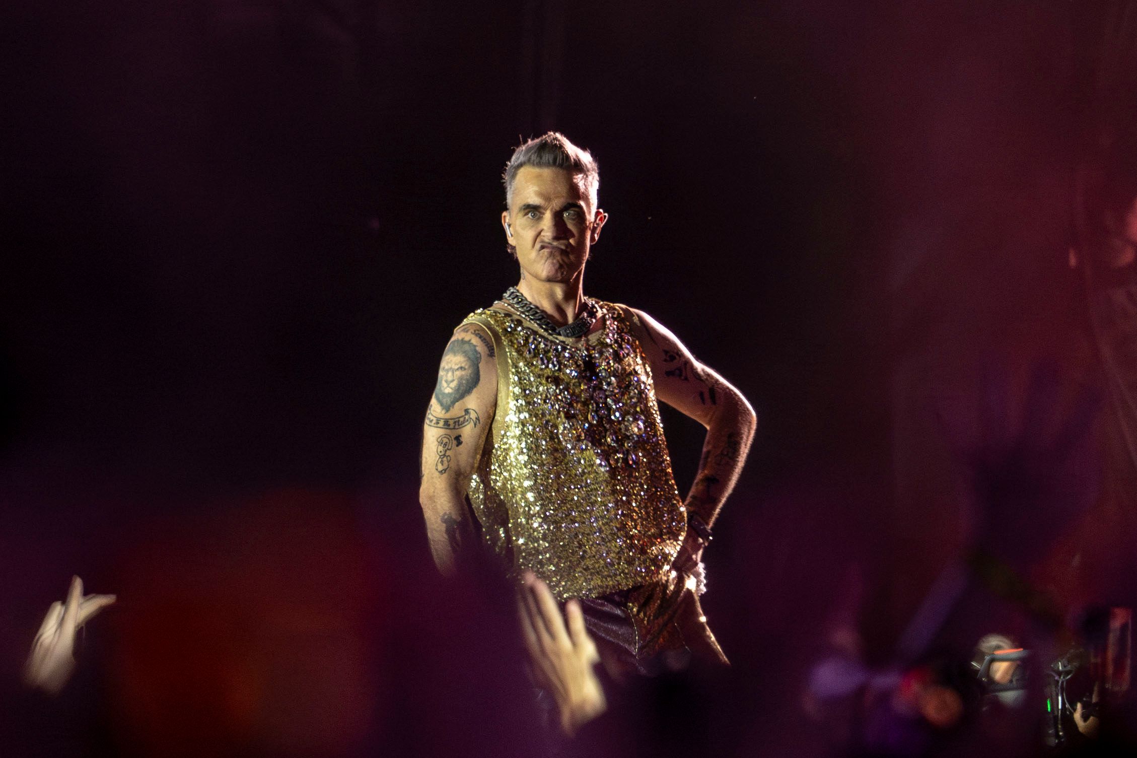 Robbie Williams vend sa villa à Vandoeuvres pour 16 millions, écart de 13 millions par rapport à l’achat
