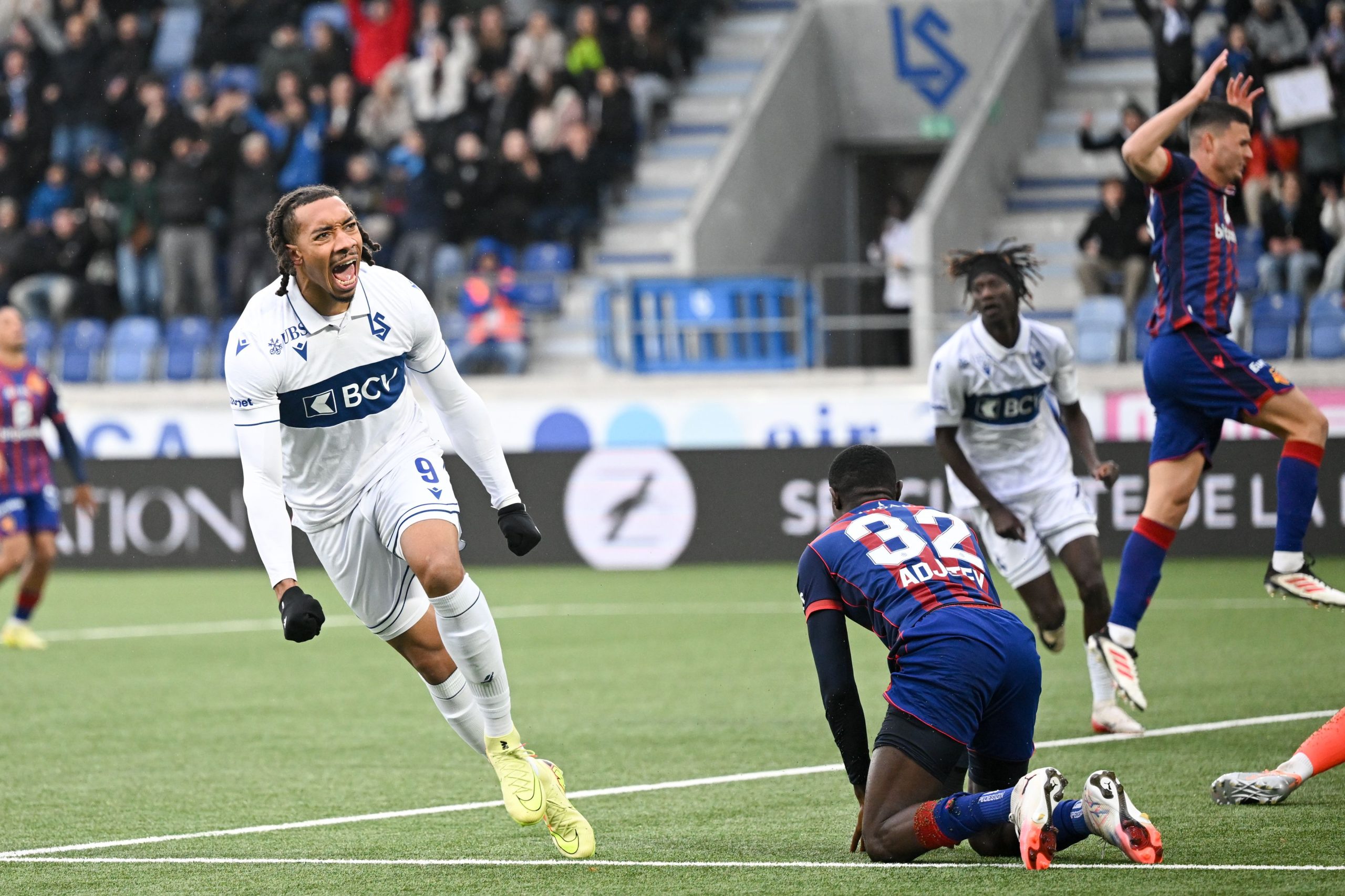 Lausanne-Sport s’impose 5-1 face au FC Bâle et se rapproche du haut du classement