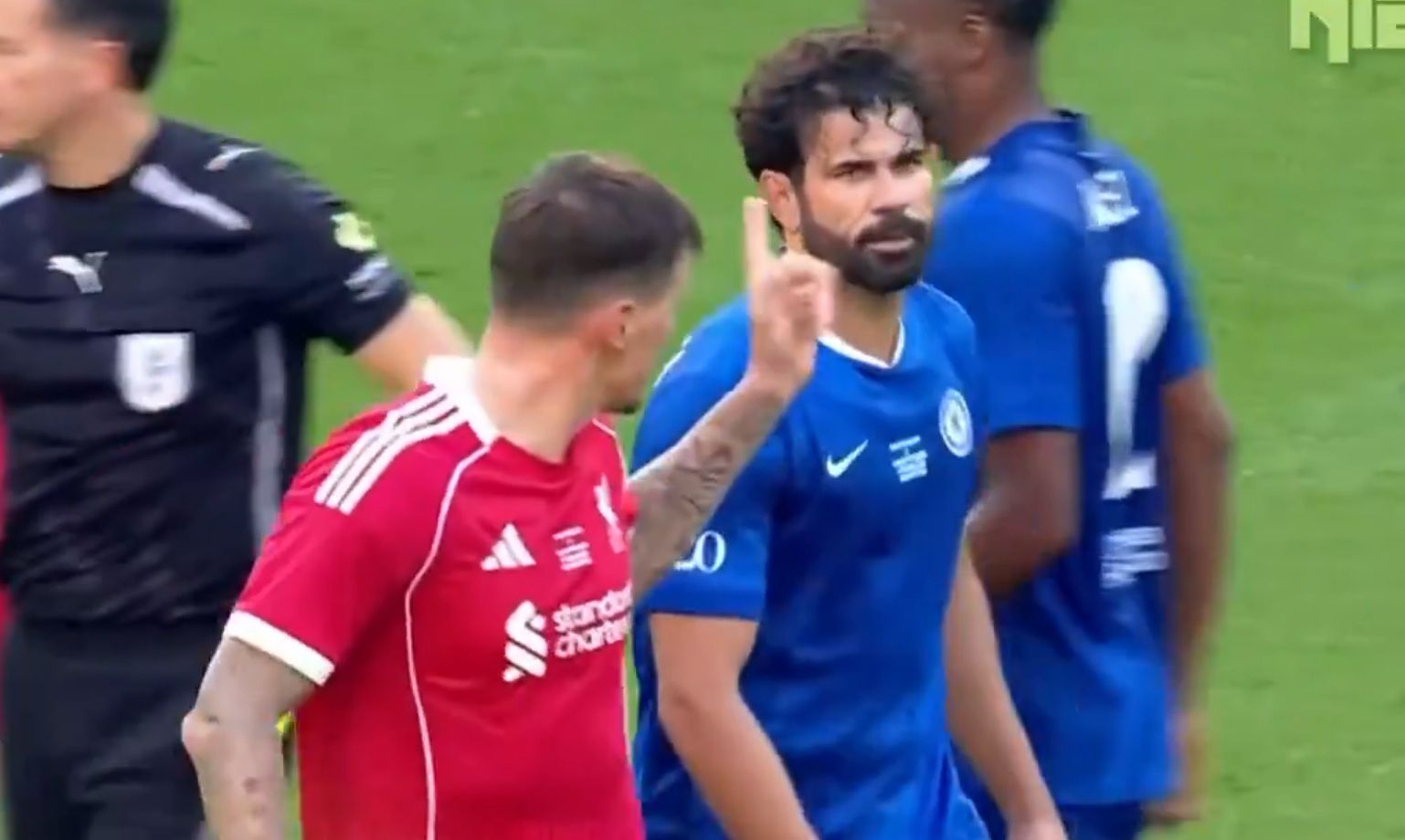 Football: Diego Costa en action lors d’un match caritatif entre légendes de Chelsea et Liverpool