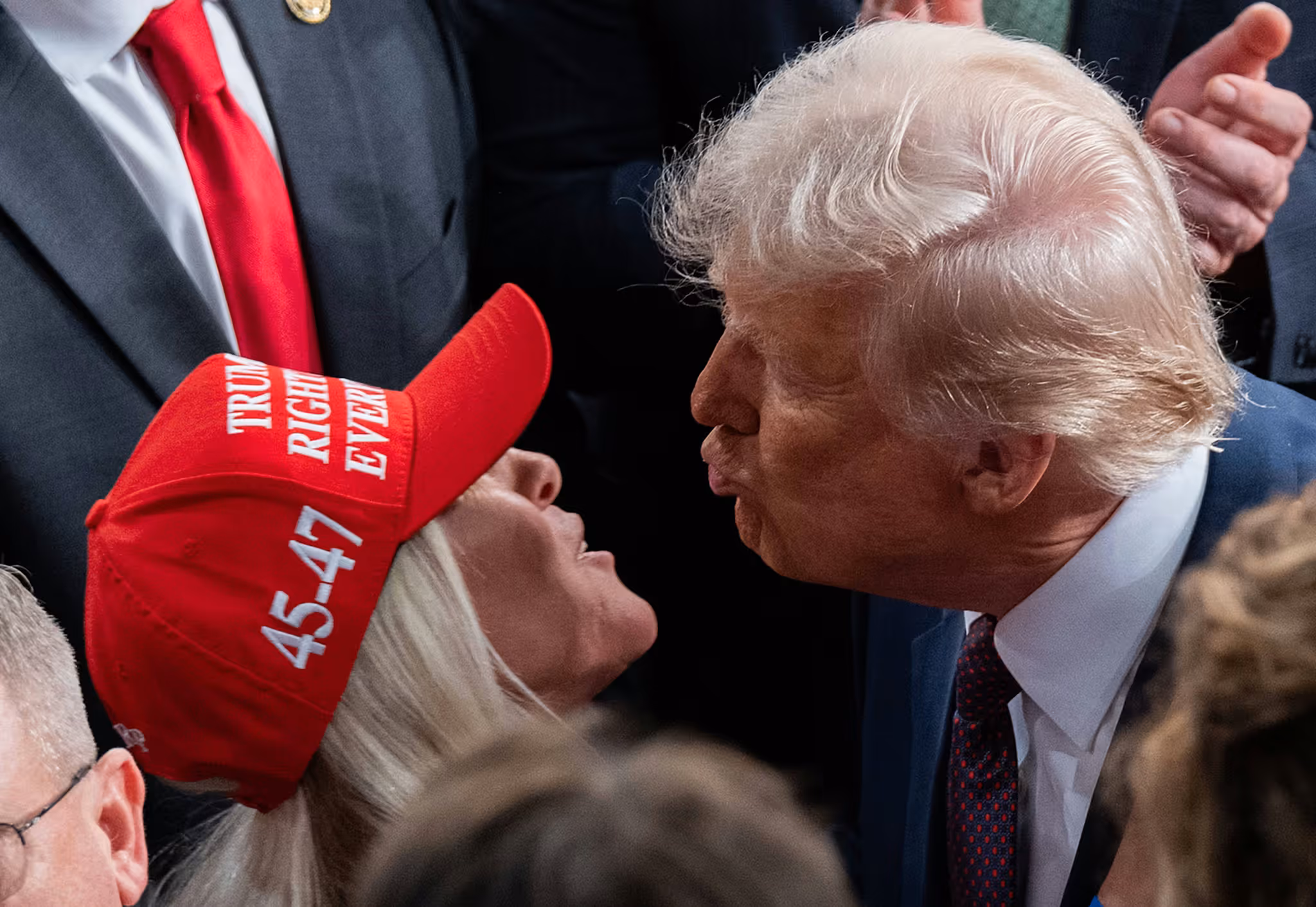 Marjorie Taylor Greene démissionne du Congrès et appelle à réfléchir à une politique plus neutre