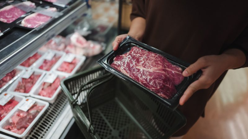 Grèce : une boulangère décède après un accident impliquant sa machine à pétrir