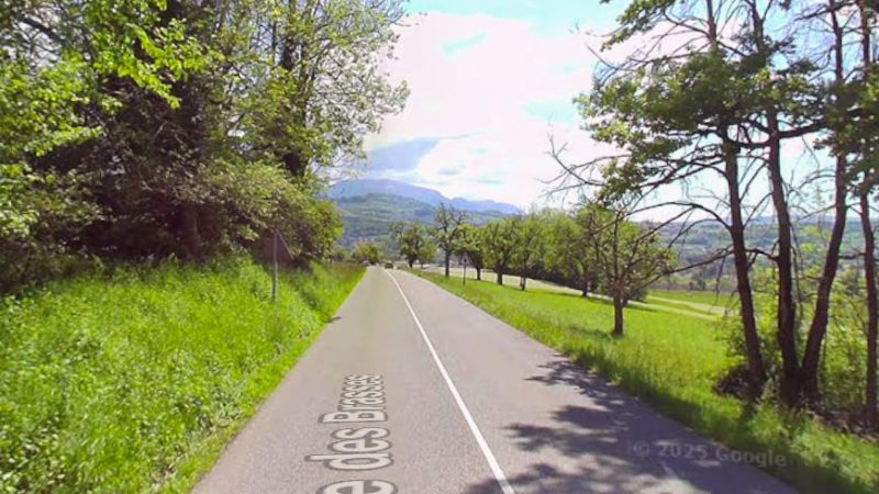 Viuz-en-Sallaz : deux mineurs perdent la vie dans un accident sur la route des Brasses